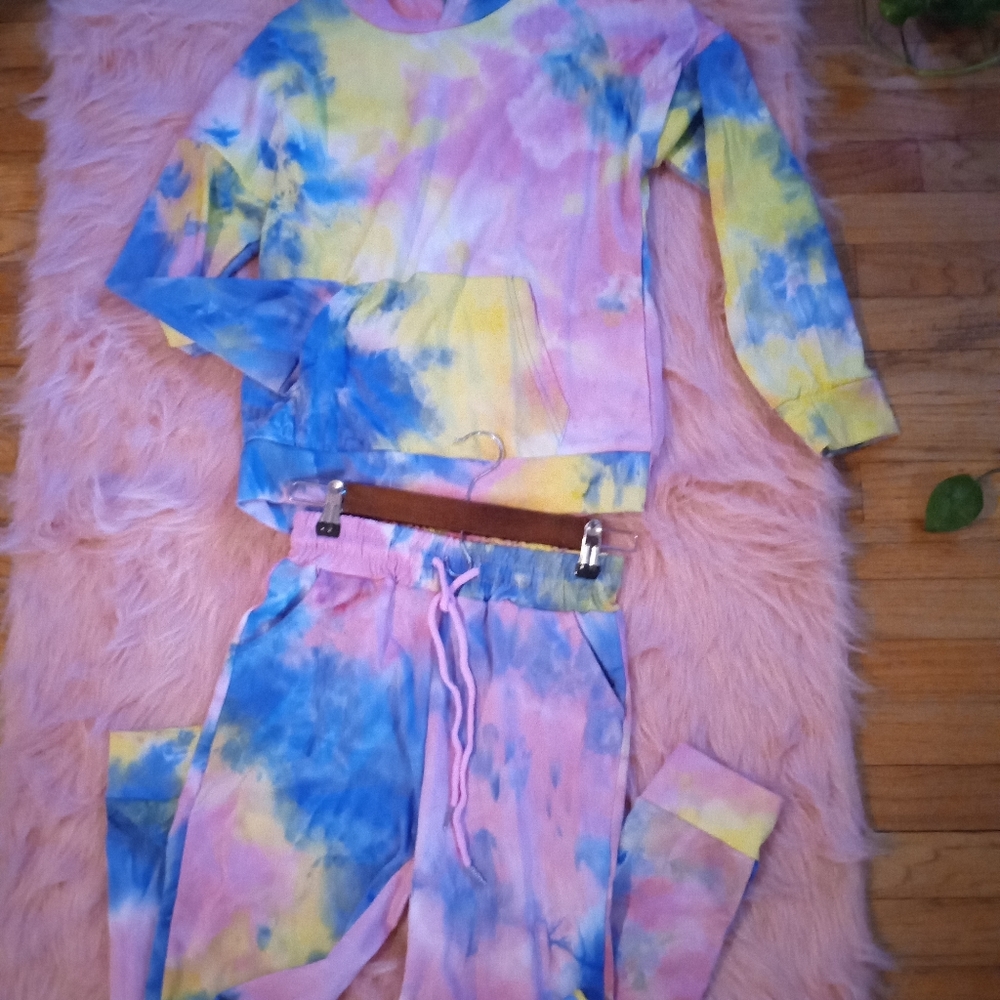 Tie dye hoodie pant suit